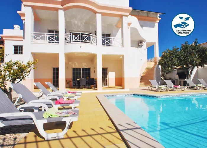 Villa Nespereira By Algarve Vacation