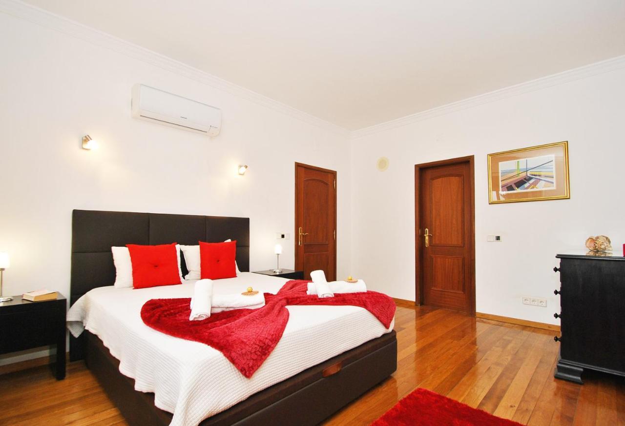 Nespereira By Algarve Vacation Villa Albufeira